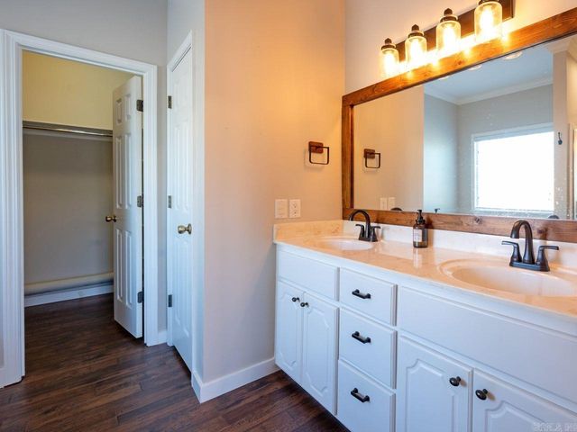 565 Triple J Drive, Lonoke, AR 72086