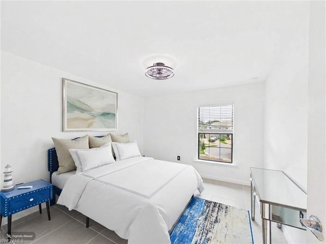 5683 Mayflower WAY 901, Naples, FL 34142