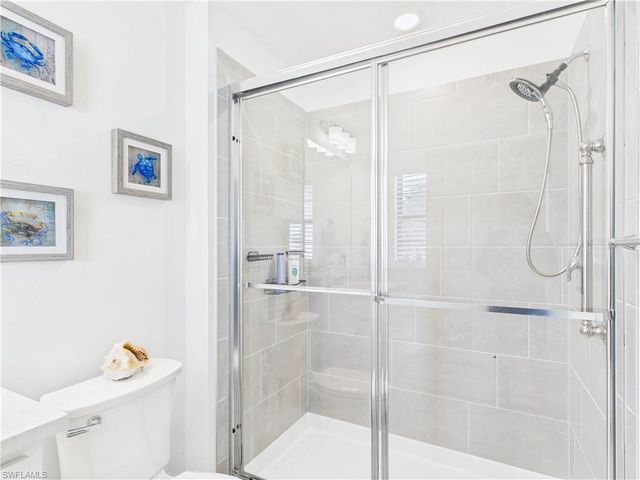 5683 Mayflower WAY 901, Naples, FL 34142