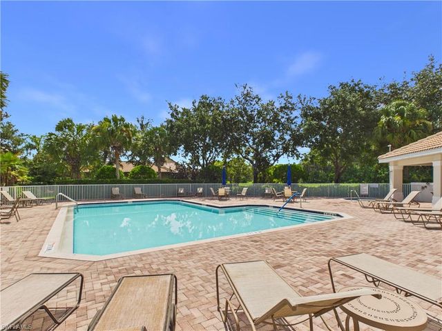 5683 Mayflower WAY 901, Naples, FL 34142