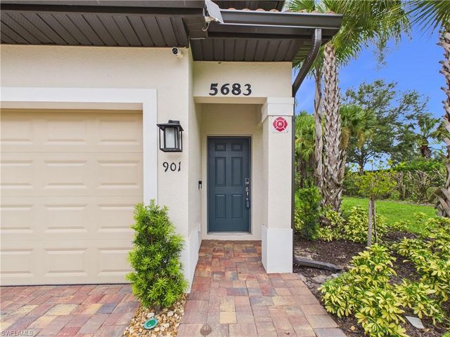5683 Mayflower WAY 901, Naples, FL 34142