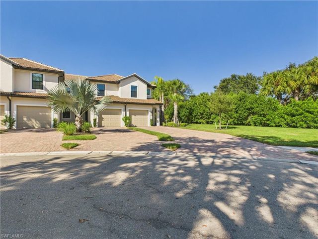 5683 Mayflower WAY 901, Naples, FL 34142