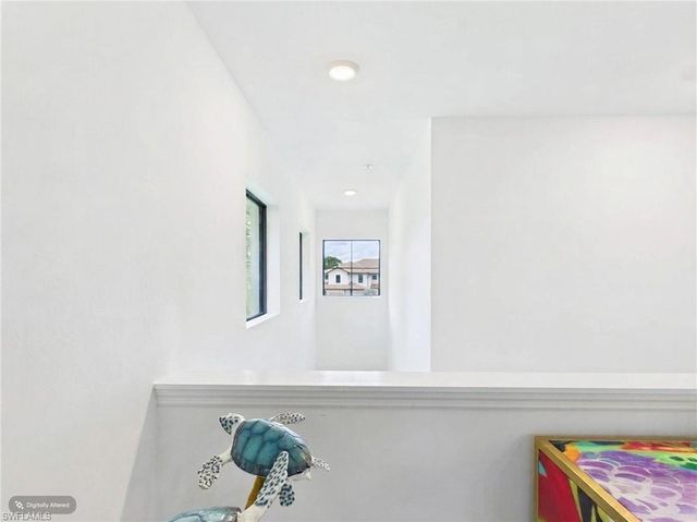 5683 Mayflower WAY 901, Naples, FL 34142