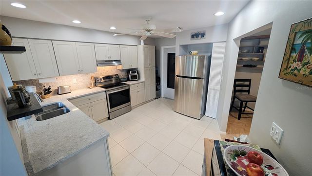 676 LINDEN DRIVE, Englewood, FL 34223