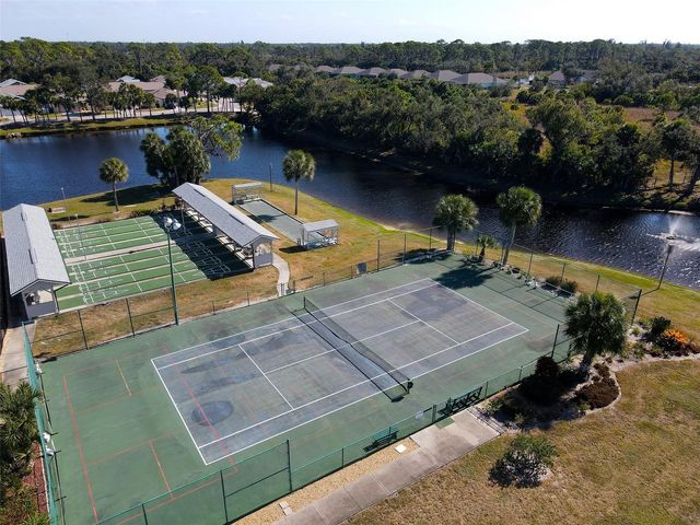 676 LINDEN DRIVE, Englewood, FL 34223