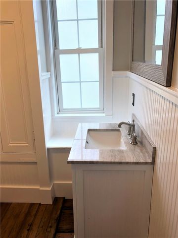 283 Spring Street 2, Newport, RI 02840