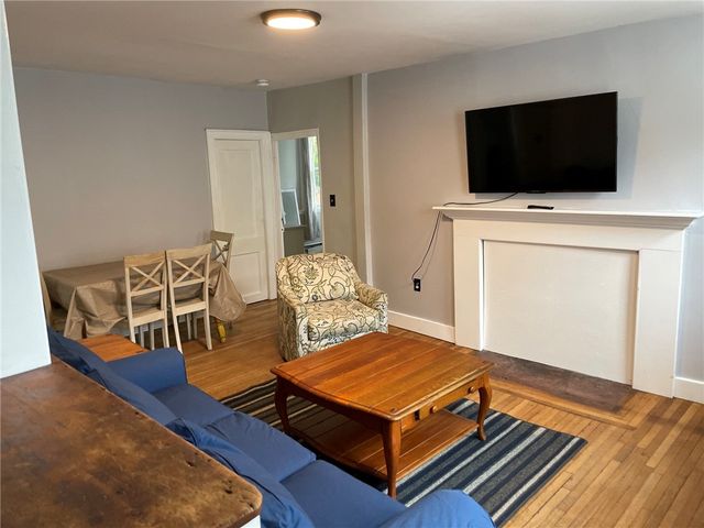 283 Spring Street 2, Newport, RI 02840