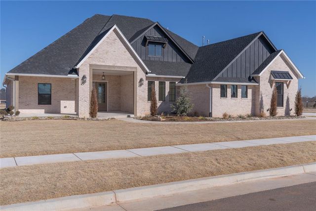 4609 SE 37th Street, Moore, OK 73165