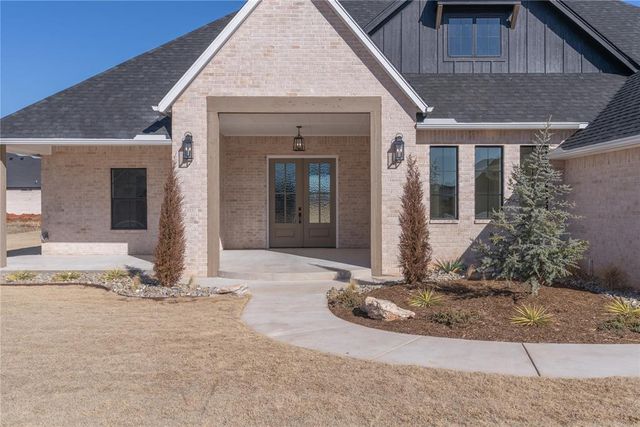 4609 SE 37th Street, Moore, OK 73165