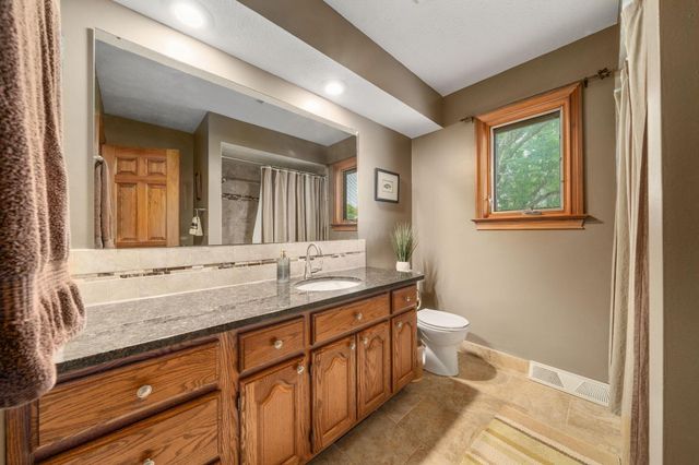 6990 Sunbury Road, Westerville, OH 43082