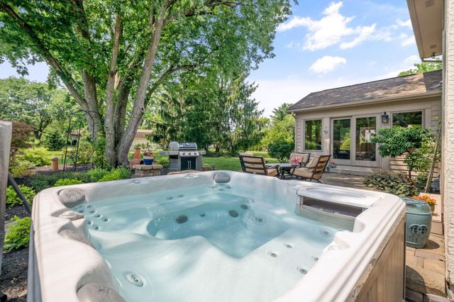 6990 Sunbury Road, Westerville, OH 43082