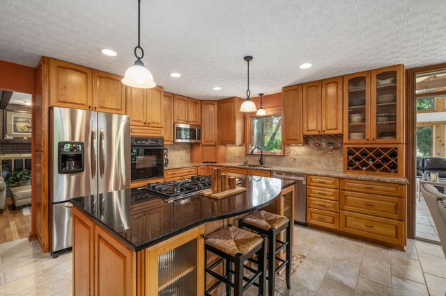 6990 Sunbury Road, Westerville, OH 43082