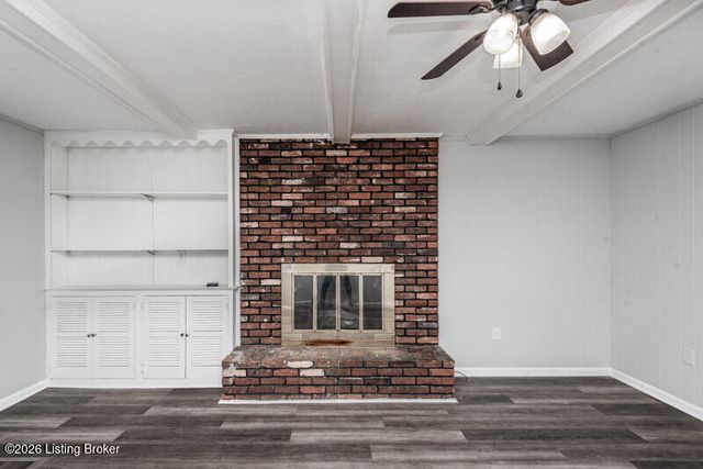 7411 Six Mile Ln, Louisville, KY 40220