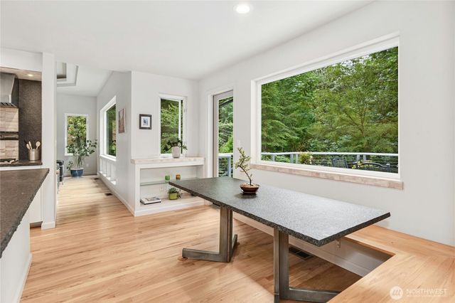 15912 252nd Avenue SE, Issaquah, WA 98027