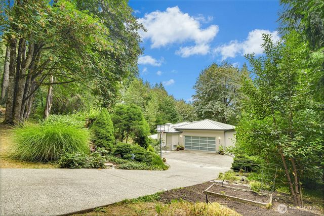 15912 252nd Avenue SE, Issaquah, WA 98027