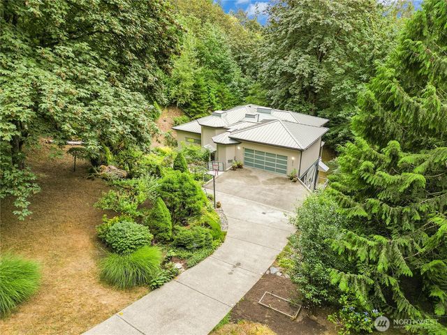 15912 252nd Avenue SE, Issaquah, WA 98027