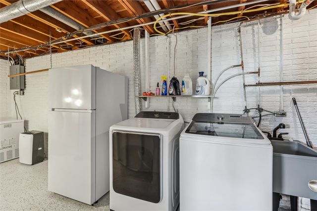 4668 Wakonda Drive, Norwalk, IA 50211