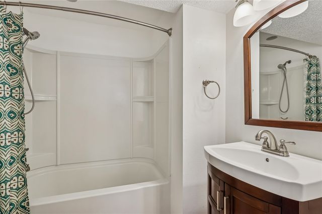 4668 Wakonda Drive, Norwalk, IA 50211