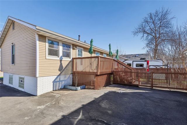 4668 Wakonda Drive, Norwalk, IA 50211