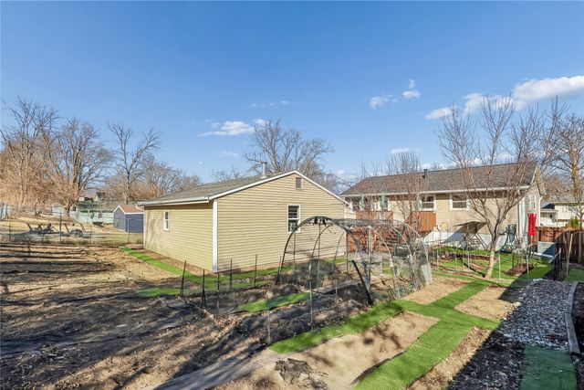 4668 Wakonda Drive, Norwalk, IA 50211