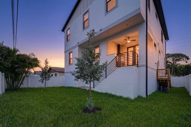 1809 SHORE ACRES BOULEVARD NE, St Petersburg, FL 33703