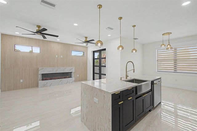 1809 SHORE ACRES BOULEVARD NE, St Petersburg, FL 33703