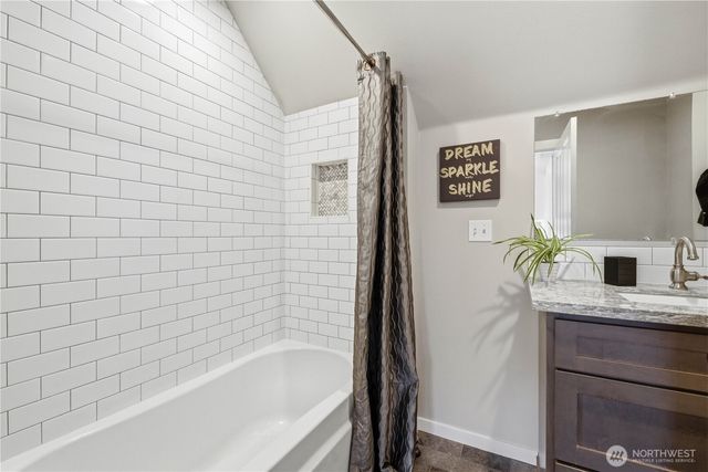 421 W Meeker, Puyallup, WA 98371