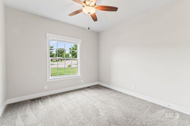 12462 S Sunrise Mist Loop, Nampa, ID 83686