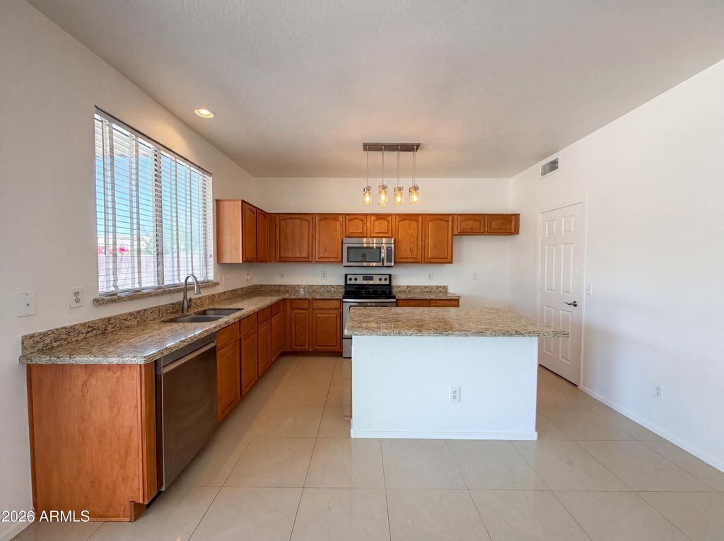 1308 E 12TH Street, Casa Grande, AZ 85122 — photo 2