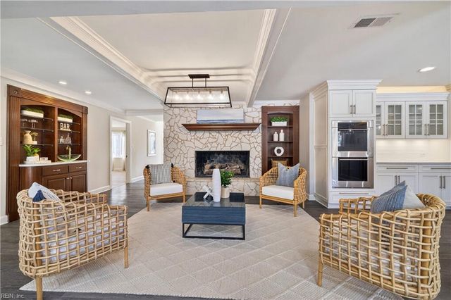 2208 Windward Shore DR, Virginia Beach, VA 23451