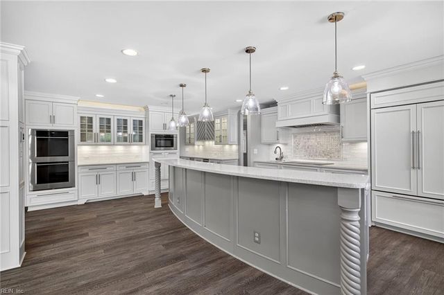 2208 Windward Shore DR, Virginia Beach, VA 23451