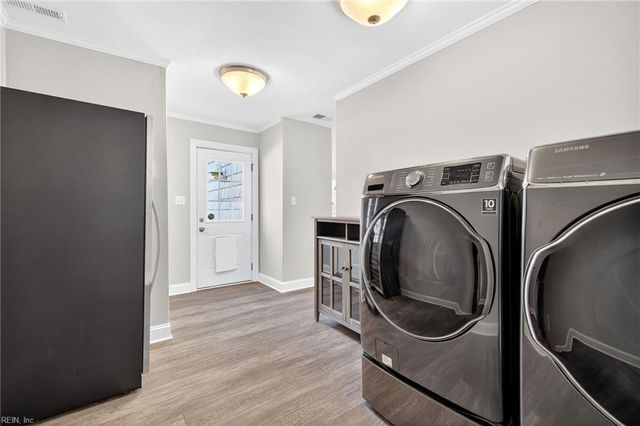 2208 Windward Shore DR, Virginia Beach, VA 23451