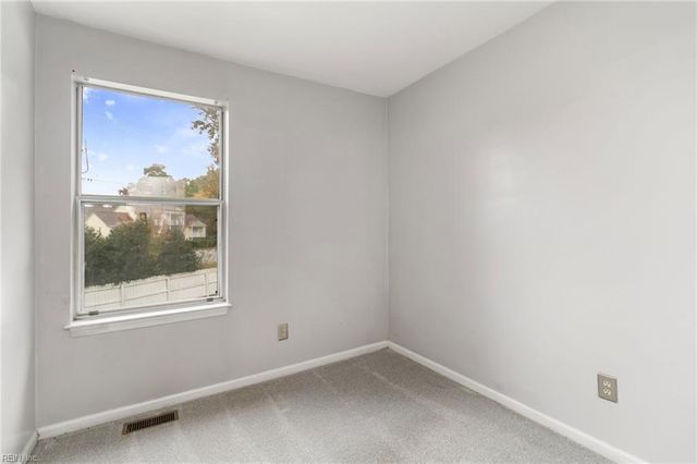 213 Whitewater Drive DR, Newport News, VA 23608