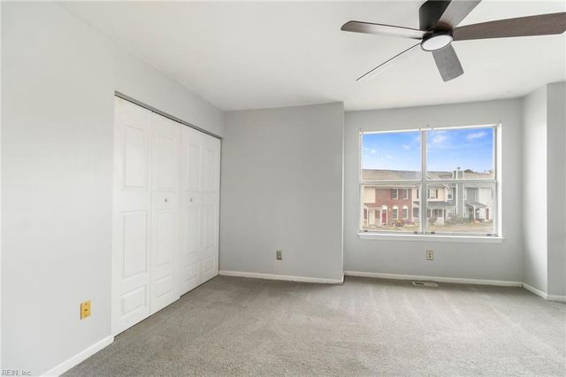 213 Whitewater Drive DR, Newport News, VA 23608