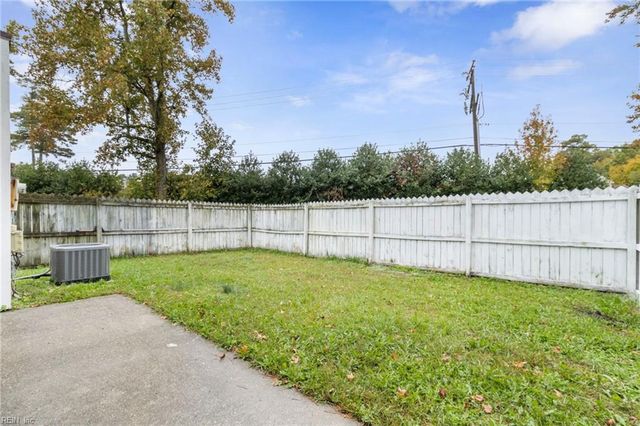 213 Whitewater Drive DR, Newport News, VA 23608