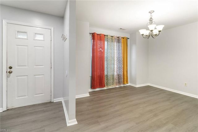 213 Whitewater Drive DR, Newport News, VA 23608