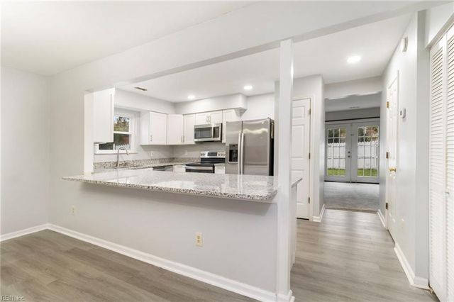 213 Whitewater Drive DR, Newport News, VA 23608