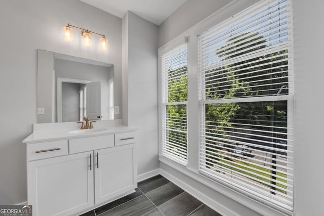 552 Ember Lane NW, Atlanta, GA 30318