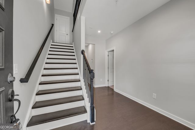 552 Ember Lane NW, Atlanta, GA 30318