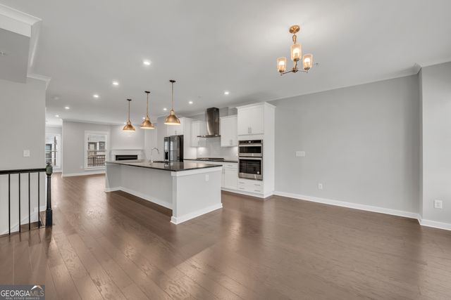 552 Ember Lane NW, Atlanta, GA 30318