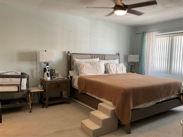 11605 Winchester Drive D, Palm Beach Gardens, FL 33410