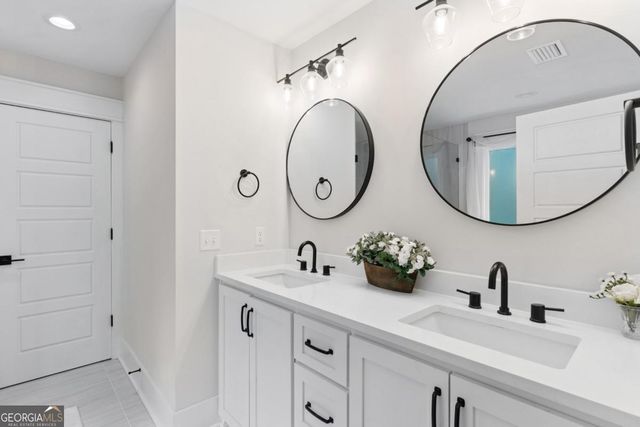 1093 Captains Cove Way, St. Simons, GA 31522