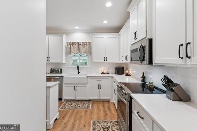 1093 Captains Cove Way, St. Simons, GA 31522