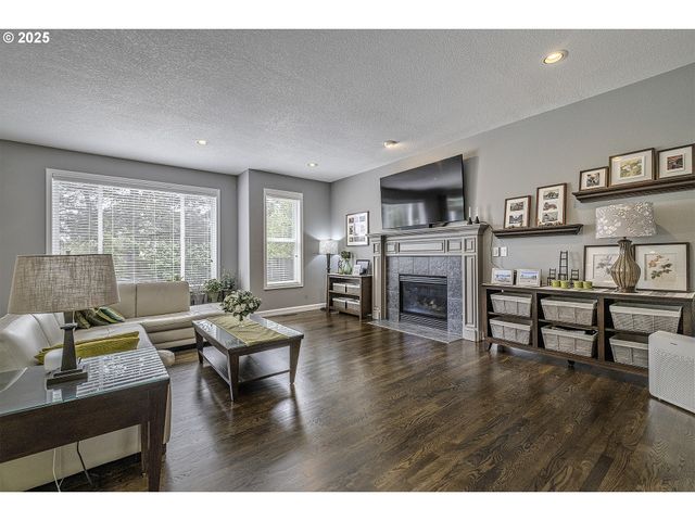 15178 Nw CHANNA Dr, Portland, OR 97229