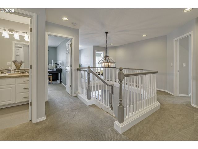 15178 Nw CHANNA Dr, Portland, OR 97229