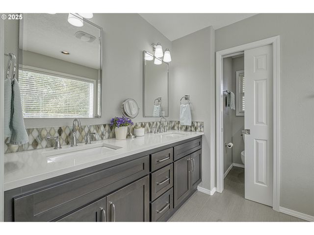 15178 Nw CHANNA Dr, Portland, OR 97229