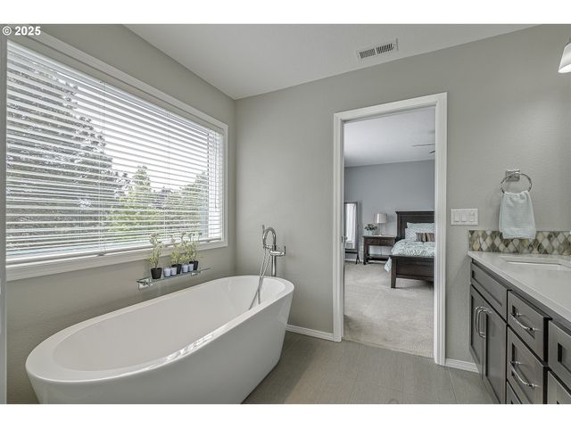 15178 Nw CHANNA Dr, Portland, OR 97229