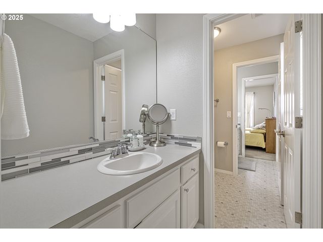 15178 Nw CHANNA Dr, Portland, OR 97229