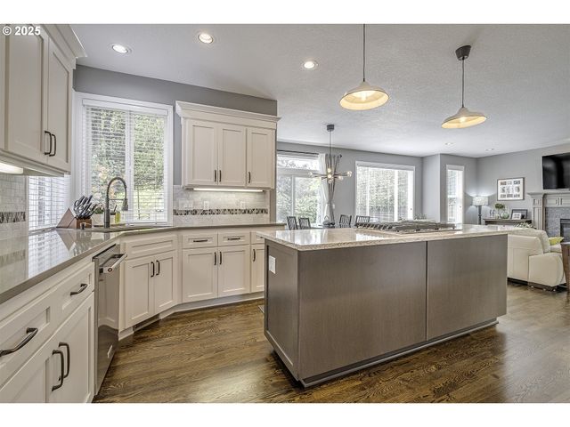 15178 Nw CHANNA Dr, Portland, OR 97229