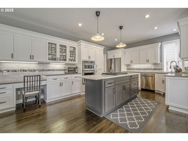 15178 Nw CHANNA Dr, Portland, OR 97229